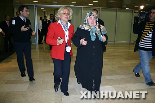 11��30�����˿ͼҌ��s����������˹̹�����İ����D���˙C(j��)��(ch��ng)�����ȴ����¿͙C(j��)����Ϣ����������˹������ʡʡ�L(zh��ng)����11��30��������������һ�͙ܿC(j��)����˹������ʡ��һ��(g��)���f�����������C(j��)��49���˿ͺ�7���C(j��)�M�ˆTȫ�����y��