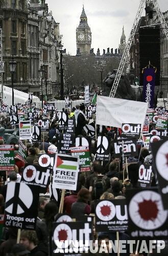 3��15������Ӣ���׶�����������(zh��n)���h�߳��h����B���M(j��n)���������ˑ�(zh��n)�����l(f��)5����o(j��)���ռ�������֮�H��Ӣ����15���e�д�Ҏ(gu��)ģ����(zh��n)������Ҫ��Ӣ�������������˺Ͱ�������܊�� ���A��/����