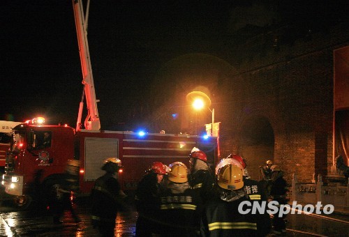 2��18����22�c(di��n)23�֣������(du��)�T�ںӱ��ų��������ϳ��Tչ�_�����F(xi��n)��Ŀ���߷Q���������ϳ��T20�c(di��n)30��������������^��ʮ�������v����܇�s����ʧ������Ƿű��ڕr(sh��)���类���L(f��ng)�쵽���������������Ї��vʷ�Ļ����ǣ��ӱ������vʷ�ƾ������ٹ��E�������Ļ��e��������С��Ž������족�����u(y��)�� ������l(f��) ����� �z