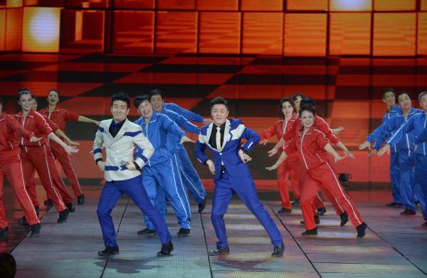 體育總局推12套廣場(chǎng)舞:“最炫小蘋果”動(dòng)作統(tǒng)一