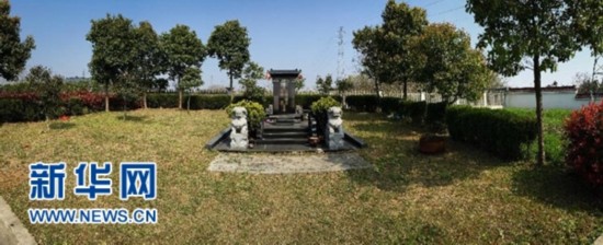 太原現(xiàn)36萬(wàn)元“庭院式墓地” 買(mǎi)主被曝是廳官 太原現(xiàn)36萬(wàn)元“庭院式墓地” 買(mǎi)主被曝是廳官
