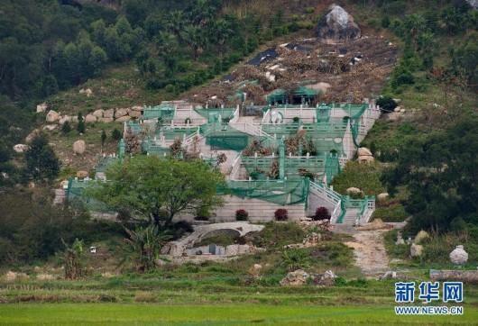 太原現(xiàn)36萬(wàn)元“庭院式墓地” 買(mǎi)主被曝是廳官 太原現(xiàn)36萬(wàn)元“庭院式墓地” 買(mǎi)主被曝是廳官