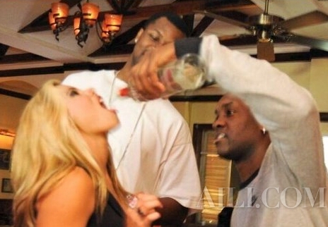 ��D��Ⱥ˽���ӱ�� NBA��Ԫ�����Ʈa(ch��n)