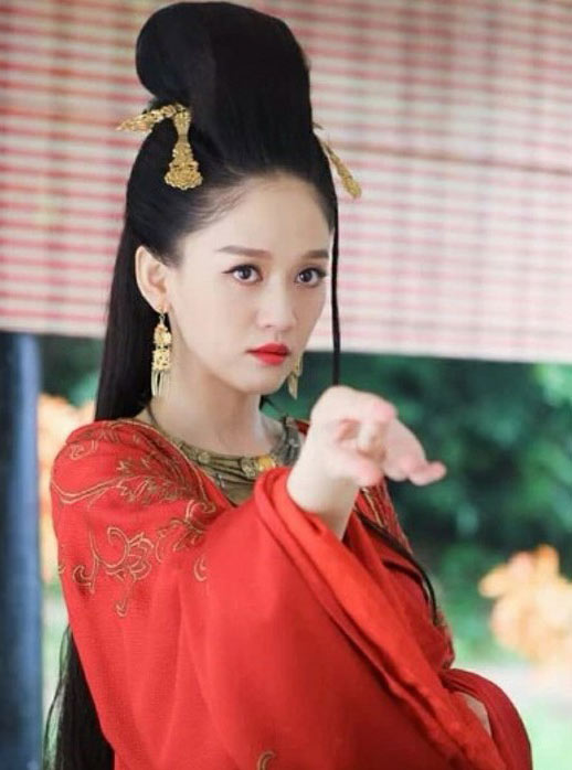 ����Ƴ��ݡ���������ʮ���һ��� Ů�ǽ^�����b����