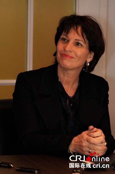 �DƬĬ�J(r��n)��(bi��o)�}