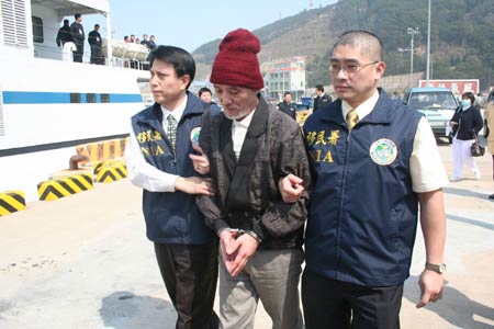 大陸劫機(jī)犯王志華二十八日上午在馬祖福澳碼頭,被順利遣返大陸