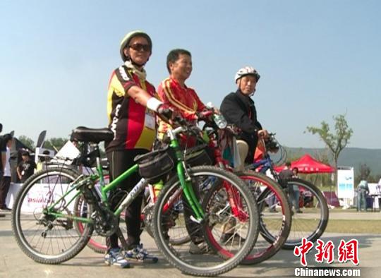 南京花甲“騎士”單車環(huán)游臺(tái)灣15天花費(fèi)不到兩千