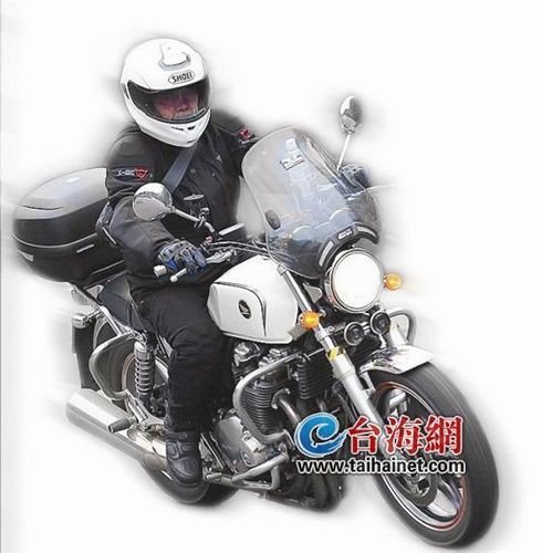 臺(tái)灣大叔騎摩托游大陸 稱能環(huán)游大陸就不虛此生
