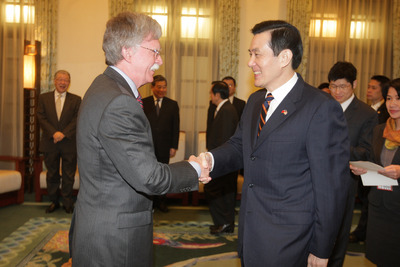 �RӢ�ţ����ų�δ���c��ꑅf(xi��)�̖|�������R�e�^(q��)