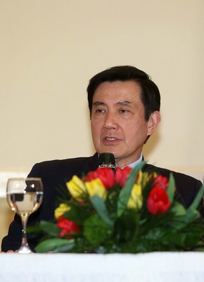 馬英九:不排除與大陸領(lǐng)導人會面但須創(chuàng)造條件