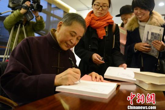 白先勇追憶“牡丹”情緣 細(xì)數(shù)悲歡離合(圖) 白先勇追憶“牡丹”情緣 細(xì)數(shù)悲歡離合(圖)