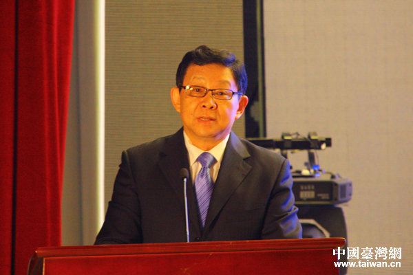 8��18�����ԡ��ٽ������\���������l(f��)չ�������}�ġ���14���|���_���ܡ����\�������_�Ļ�����f(xi��)�����Lꐵ�㑳�ϯ�_Ļʽ�����o�����Ї��_���W(w��ng) ����Ȼ �z��