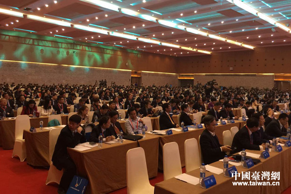 �M�D��2015�ɰ���I(y��)���Ͻ�ɽ���(hu��)�_Ļ