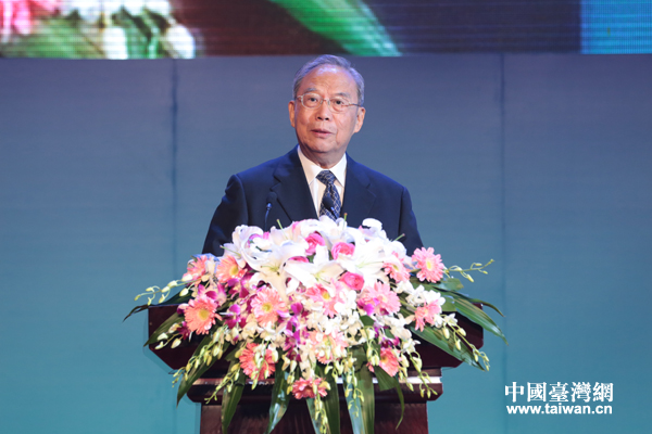 �����׾��ƄӃɰ���(j��ng)������������c���h