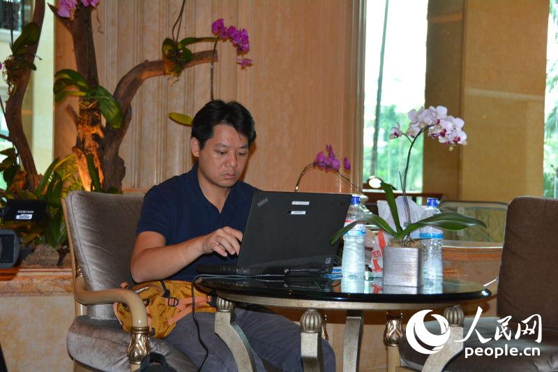 ����(x��)�R��(hu��)��7�����¼��µǈ�(ch��ng) ý�wӛ�߾ۼ����M�D��