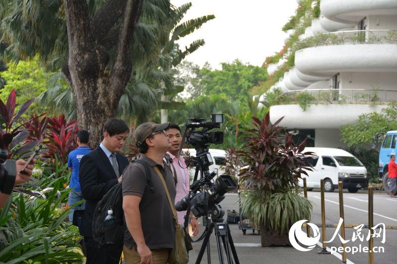 �ɰ��I(l��ng)���˕��挢��7�����¼����e������ý�w�����@��ͨ���M�뷱æ������B(t��i)��������W(w��ng)ӛ�߶Εԉ����S誔z��