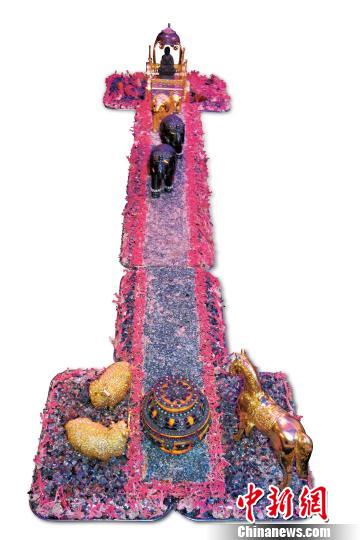 臺(tái)灣藝術(shù)家許伯夷攜106件藝術(shù)品山東辦展 促海峽兩岸文化交流 臺(tái)灣藝術(shù)家許伯夷攜106件藝術(shù)品山東辦展 促海峽兩岸文化交流