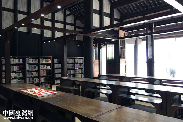 車嶺鎮(zhèn)初級中學新建成的圖書室 車嶺鎮(zhèn)初級中學新建成的圖書室