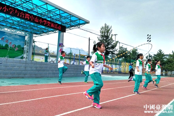 花樣跳繩表演 花樣跳繩表演