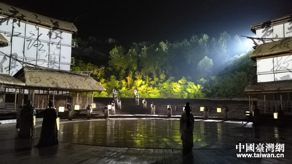 家事國事兩相宜:話劇《草廬·諸葛亮》的智圣傳奇 家事國事兩相宜:話劇《草廬·諸葛亮》的智圣傳奇