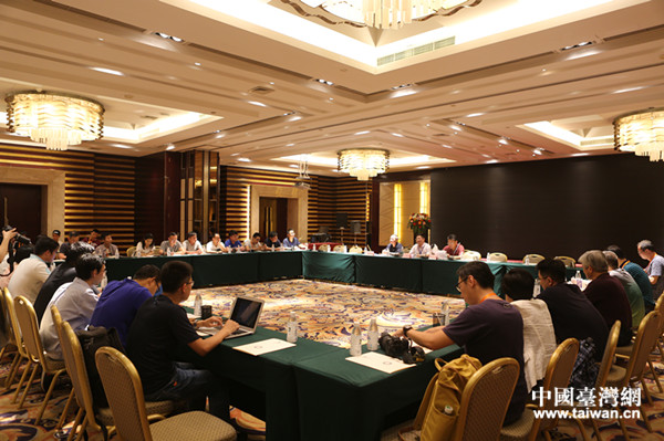 “2017海峽兩岸記者四川行聯(lián)合采訪”活動(dòng)在成都啟動(dòng) “2017海峽兩岸記者四川行聯(lián)合采訪”活動(dòng)在成都啟動(dòng)