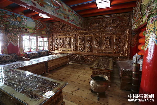 道孚民居 道孚民居