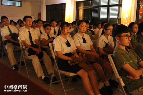 ���ŌW(xu��)У�W(xu��)���^��������