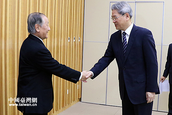 中共中央臺(tái)灣工作辦公室與新黨大陸訪問(wèn)團(tuán)座談 中共中央臺(tái)灣工作辦公室與新黨大陸訪問(wèn)團(tuán)座談