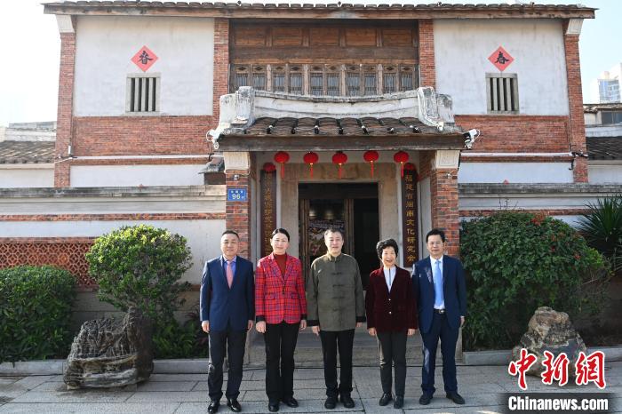 ����ʡ�}���Ļ��о���(hu��)������ɰ��Ļ�����