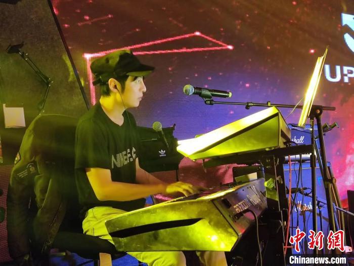 ���Һ����ݳ����������L�߹��D