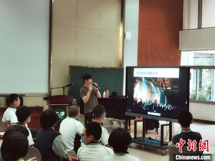 ���Һ��ڸ��ݞ麢�ӂ����n�������L�߹��D