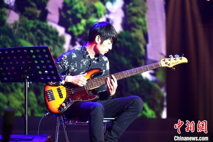 ���Һ��ڸ���ˇ�g(sh��)��(ji��)�}�_(t��i)��������(l��)��(hu��)���ݳ��������� �z