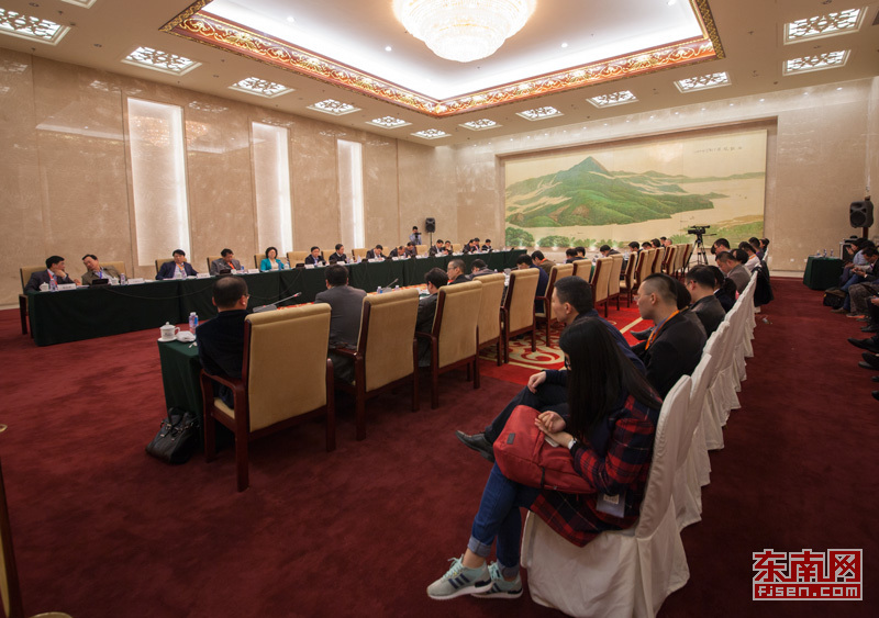 ����I(l��ng)܊������Մ�����������e����18����̡����T�ˡ��_(d��)�ɡ��}�����R����