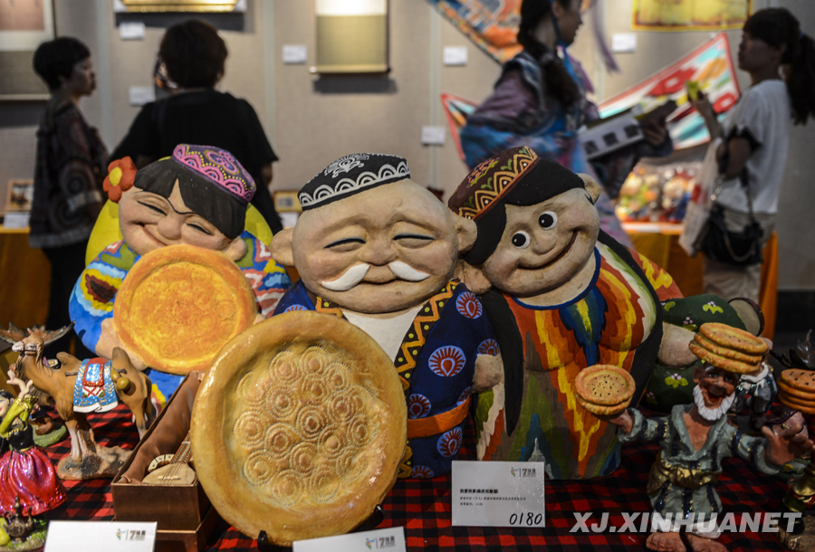 ׌�F(xi��n)���Ļ����Ҹ���(d��o)�������½����M�Ļ���l(f��)չ�󷱘s�C��