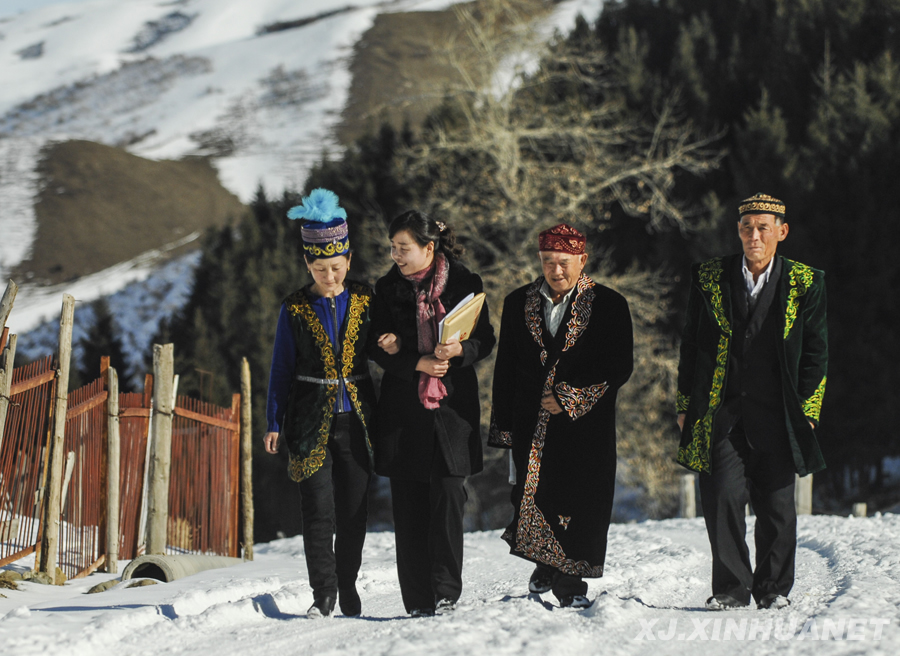 “像愛護(hù)眼睛一樣愛護(hù)民族團(tuán)結(jié)””—新疆各民族團(tuán)結(jié)進(jìn)步事業(yè)成果綜述 “像愛護(hù)眼睛一樣愛護(hù)民族團(tuán)結(jié)””—新疆各民族團(tuán)結(jié)進(jìn)步事業(yè)成果綜述