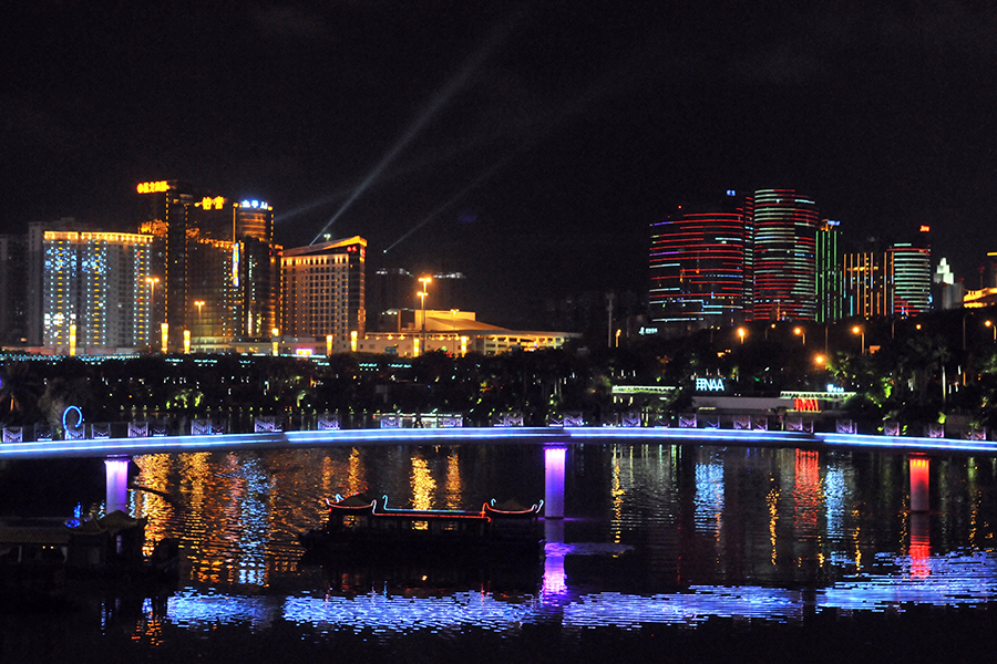 �۽��F(xi��n)�����ό�