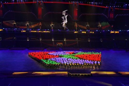 倒計(jì)時(shí)表演《奔跑》 拼出廣州亞殘運(yùn)會(huì)會(huì)徽