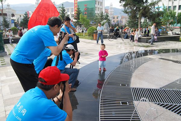 “影像寶雞”采風(fēng)雪域太白 國慶獻(xiàn)禮添亮景 (2)